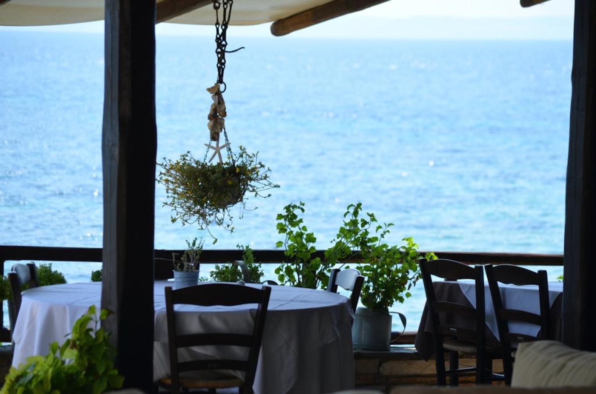 ΜΠΟΥΚΑΔΟΥΡΑ (3)